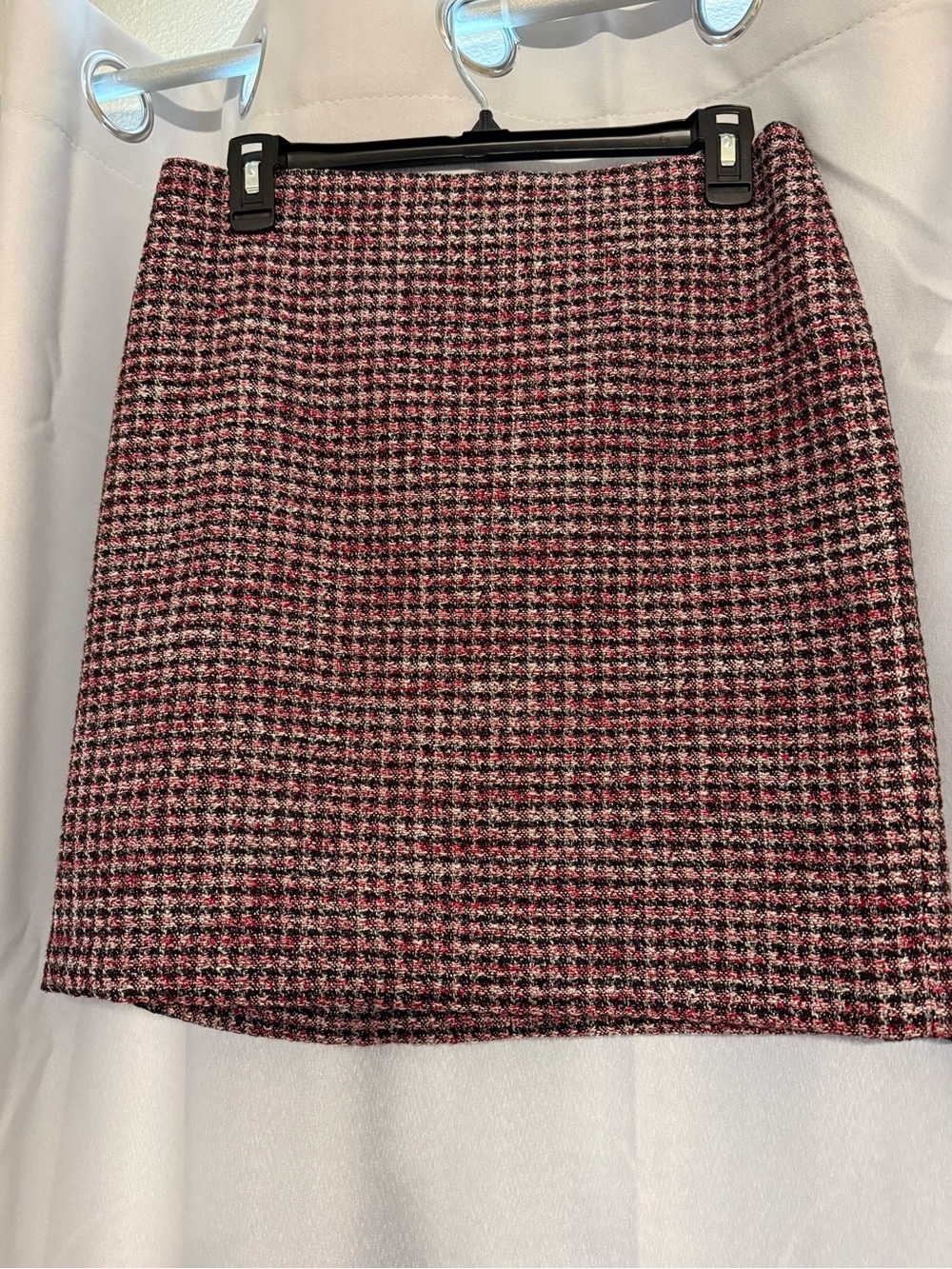 White House Black Market Pink and Black and Silvery Houndstooth Mini Skirt